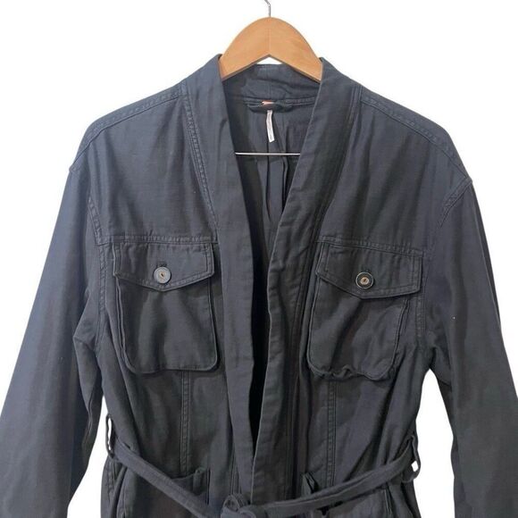 Sold  - Picture 3 of 7